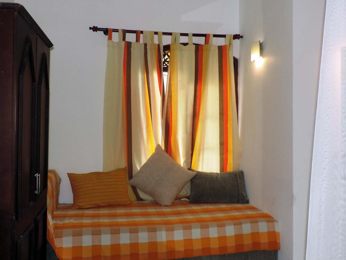 Primrose Guest House Unawatuna Exterior photo