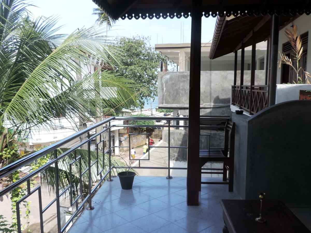 Primrose Guest House Unawatuna Exterior photo