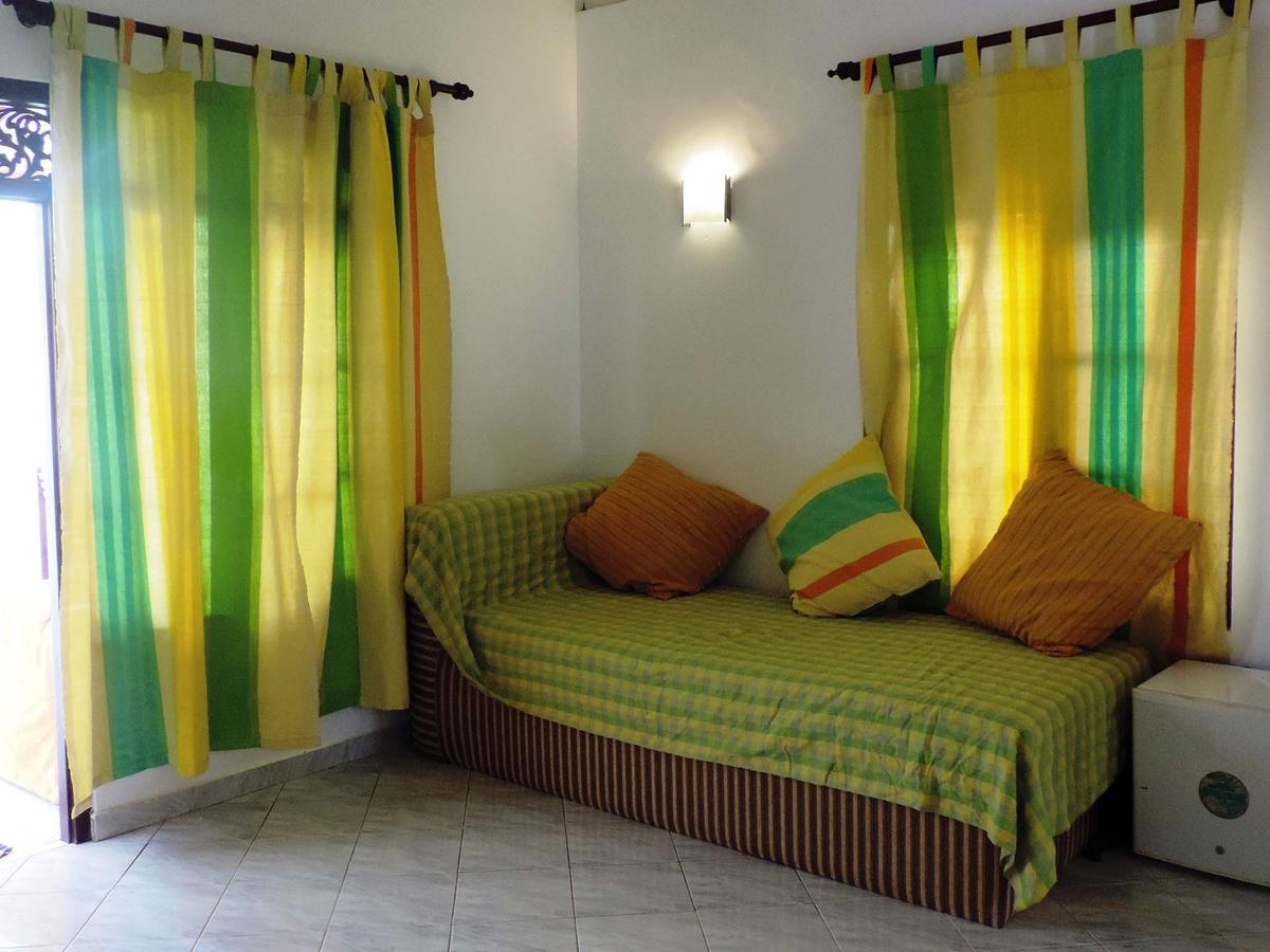Primrose Guest House Unawatuna Exterior photo