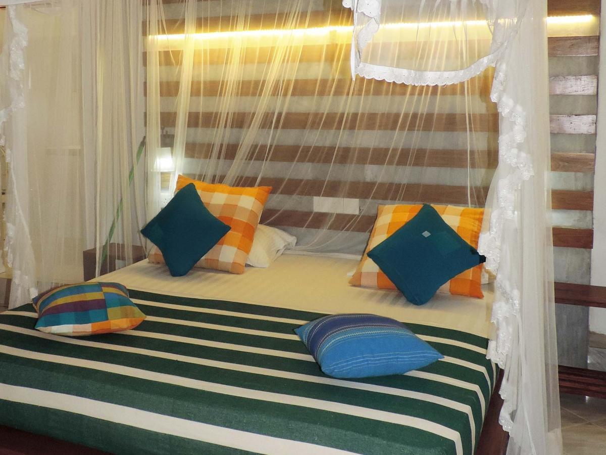 Primrose Guest House Unawatuna Exterior photo