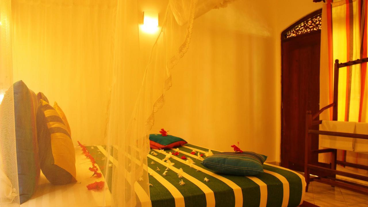 Primrose Guest House Unawatuna Exterior photo