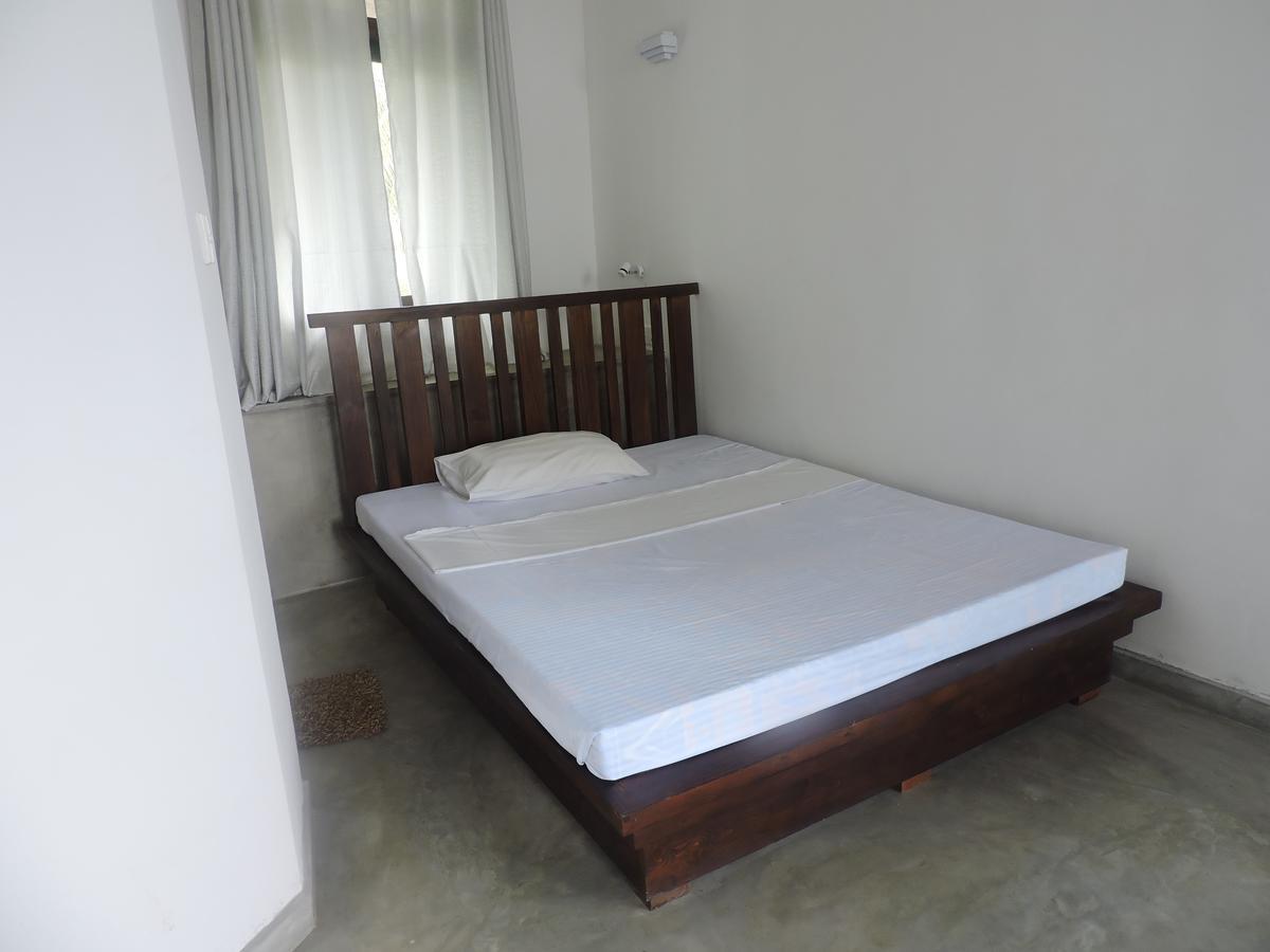 Primrose Guest House Unawatuna Exterior photo