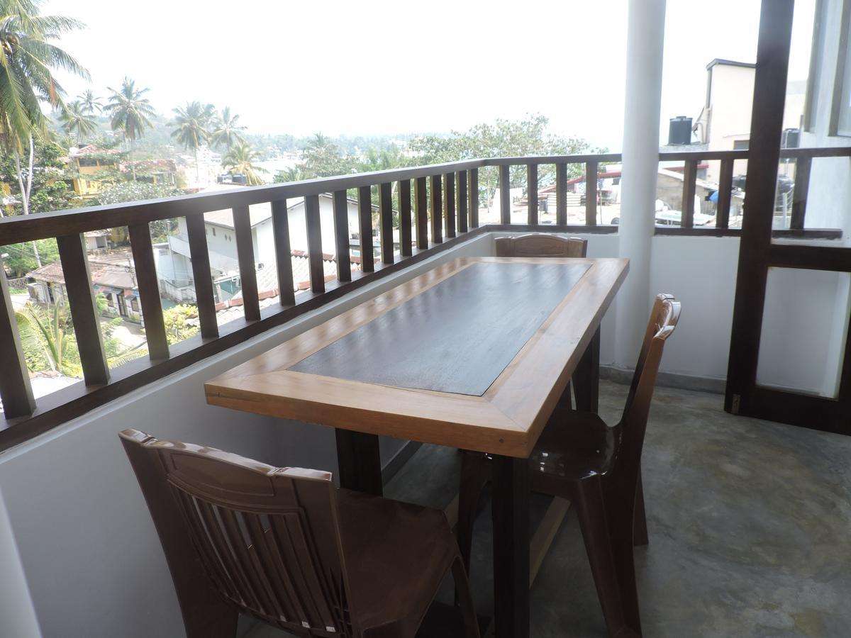 Primrose Guest House Unawatuna Exterior photo