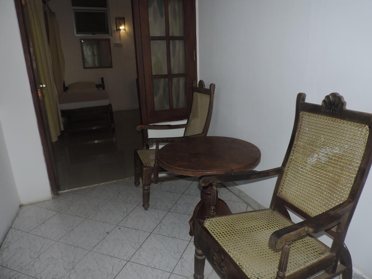 Primrose Guest House Unawatuna Exterior photo