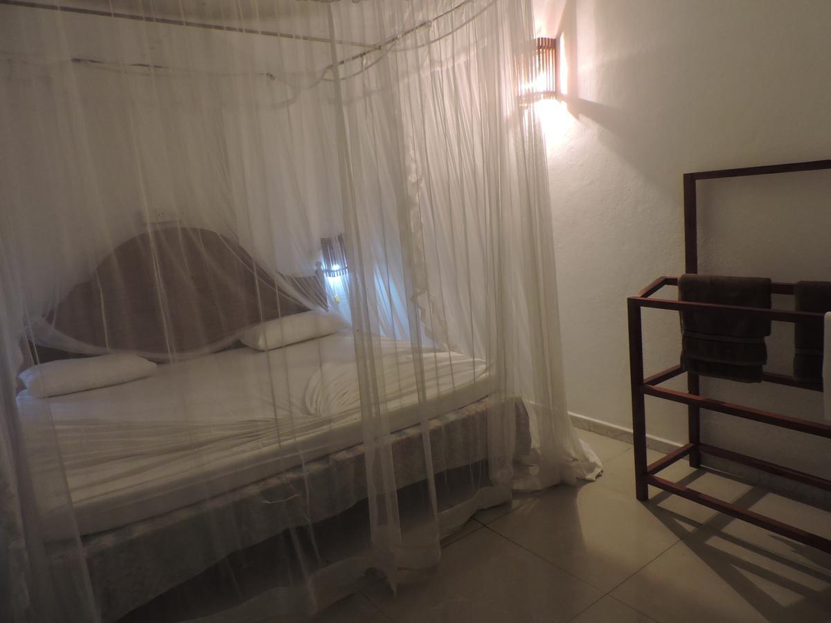 Primrose Guest House Unawatuna Exterior photo